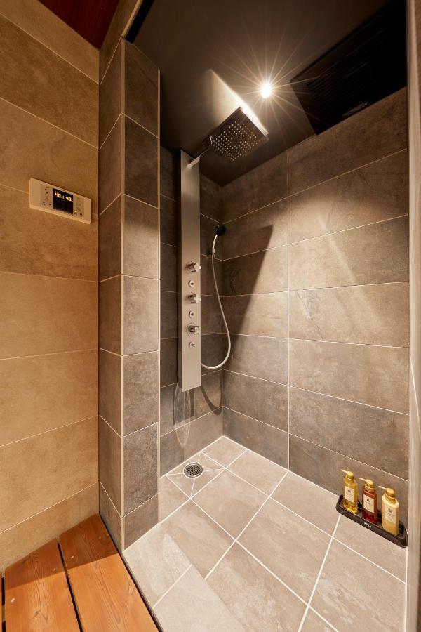 Villa 古今 天下茶屋 With A Private Parking Lot And A Half Open-Air Bath And Direct To Kix Ōsaka Exterior foto